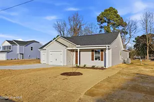 202 Streamlet Dr, Fremont, NC 27830 - Photo 2