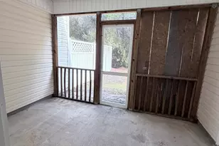 202 Springwood Dr, Jacksonville, NC 28546 - Photo 12