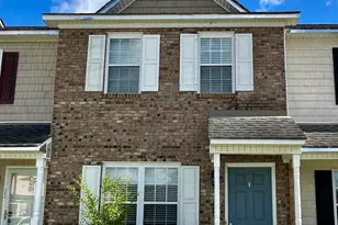 202 Springwood Dr, Jacksonville, NC 28546 - Photo 1