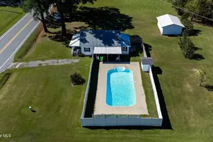 410 Elizabethtown Rd, Bladenboro, NC 28320 - Photo 24
