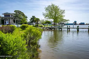 516 S Water St, Oriental, NC 28571 - Photo 14