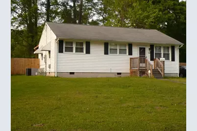 108 Banks Street, Jacksonville, NC 28546 - Photo 2