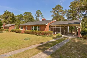 302 Juanita Ave, Hamlet, NC 28345 - Photo 1
