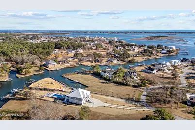 111 Cape Point Boulevard, Cape Carteret, NC 28584 - Photo 10