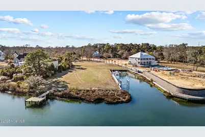 111 Cape Point Boulevard, Cape Carteret, NC 28584 - Photo 16