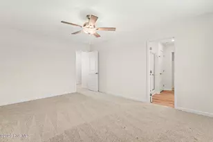 35 Littlefield Ln, La Grange, NC 28551 - Photo 16