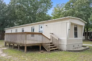 618 Creek Dr, Hampstead, NC 28443 - Photo 8