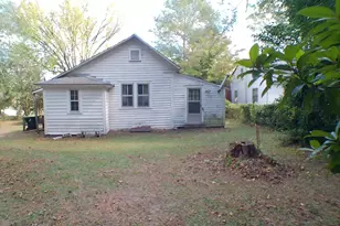 409 N Haughton St, Williamston, NC 27892 - Photo 14