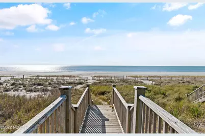 127 Ocean Boulevard W, Holden Beach, NC 28462 - Photo 8