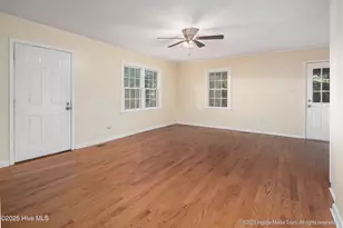 305 British Rd, Kinston, NC 28501 - Photo 6