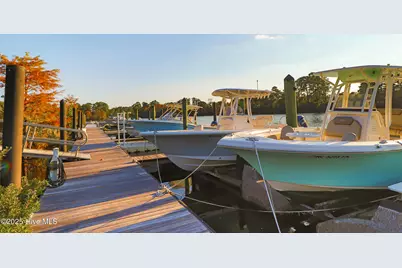 221 Shoreview Drive, New Bern, NC 28562 - Photo 22