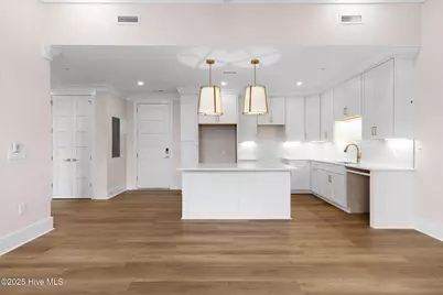 805 Mulberry Street #Unit 202, Beaufort, NC 28516 - Photo 1