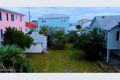 218 N Third Avenue N, Kure Beach, NC 28449 - Photo 6