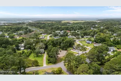 201-203 Sherwood Boulevard, Beaufort, NC 28516 - Photo 18
