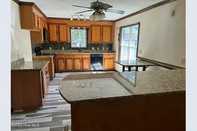 102 Fairway Road, Jacksonville, NC 28546 - Photo 6