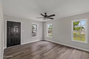 212 Lawson St, New Bern, NC 28562 - Photo 8