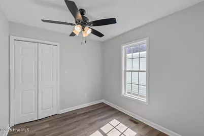 212 Lawson Street, New Bern, NC 28562 - Photo 30