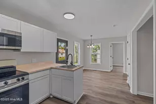 212 Lawson St, New Bern, NC 28562 - Photo 14