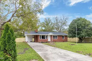 175 Kellumtown Rd, Hubert, NC 28539 - Photo 2
