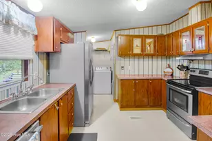 710 W West Firetower Rd, Swansboro, NC 28584 - Photo 6