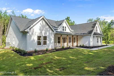 5012 Arcadia Way, West End, NC 27376 - Photo 2