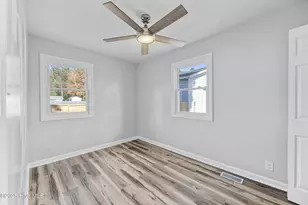 115 Pine St, Hertford, NC 27944 - Photo 16