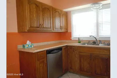 110 E Bell Street, Tabor City, NC 28463 - Photo 16