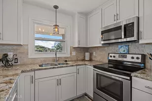 7122 Ocean Dr, Emerald Isle, NC 28594 - Photo 8