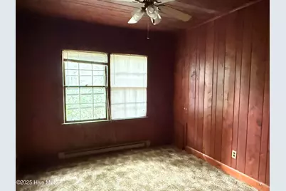 512 Nicholson Street, Clinton, NC 28328 - Photo 6