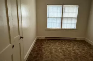 512 Nicholson St, Clinton, NC 28328 - Photo 4
