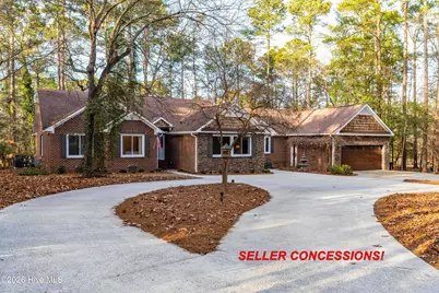 335 Sprunt Drive, Clinton, NC 28328 - Photo 1