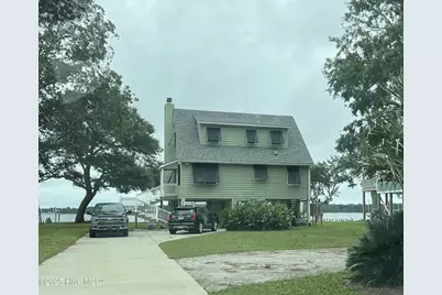 157 S River Drive, Beaufort, NC 28516 - Photo 1