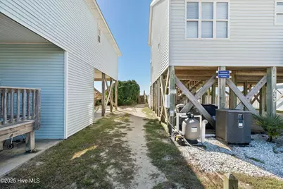 648 Ocean Boulevard W, Holden Beach, NC 28462 - Photo 64