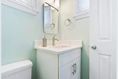 648 Ocean Boulevard W, Holden Beach, NC 28462 - Photo 18