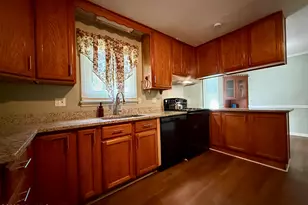 403 Henderson St, Williamston, NC 27892 - Photo 18