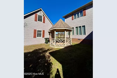 1020 Dixie Trail, Williamston, NC 27892 - Photo 14