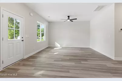 1107 Goldsboro Street, New Bern, NC 28560 - Photo 6