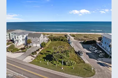 402 Fort Fisher Boulevard N, Kure Beach, NC 28449 - Photo 4