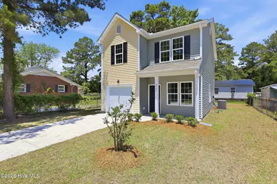 2904 Moore Avenue, New Bern, NC 28562 - Photo 2