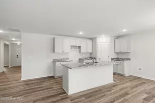 22 E Emily Gardens Dr, Selma, NC 27576 - Photo 12