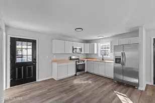 1216 Walt Bellamy Dr, New Bern, NC 28562 - Photo 10