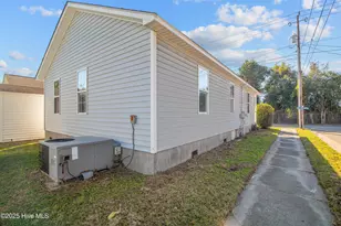 1216 Walt Bellamy Dr, New Bern, NC 28562 - Photo 26