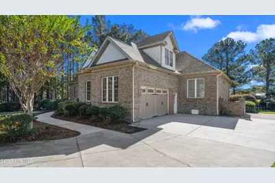 433 Crow Creek Drive NW, Calabash, NC 28467 - Photo 2