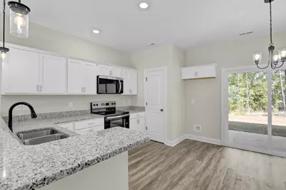 728 Cross Bridge Way #Lot 9, Sneads Ferry, NC 28460 - Photo 8