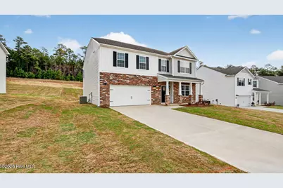 1043 Misty Creek Drive, Aberdeen, NC 28315 - Photo 2