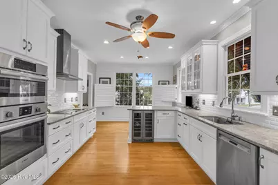 500 W St George Street, Southport, NC 28461 - Photo 18