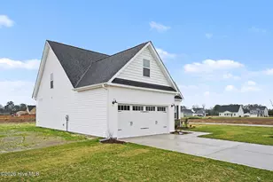 300 Hudson Vlg Dr, La Grange, NC 28551 - Photo 4