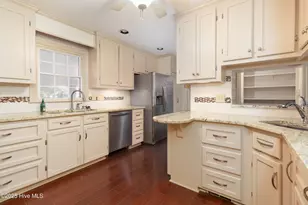 503 Henry St, Windsor, NC 27983 - Photo 12