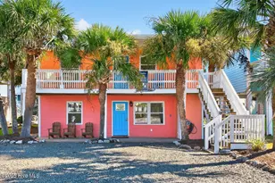124 Dolphin Dr, Holden Beach, NC 28462 - Photo 4