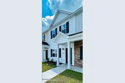 733 Cross Bridge Way, Sneads Ferry, NC 28460 - Photo 4